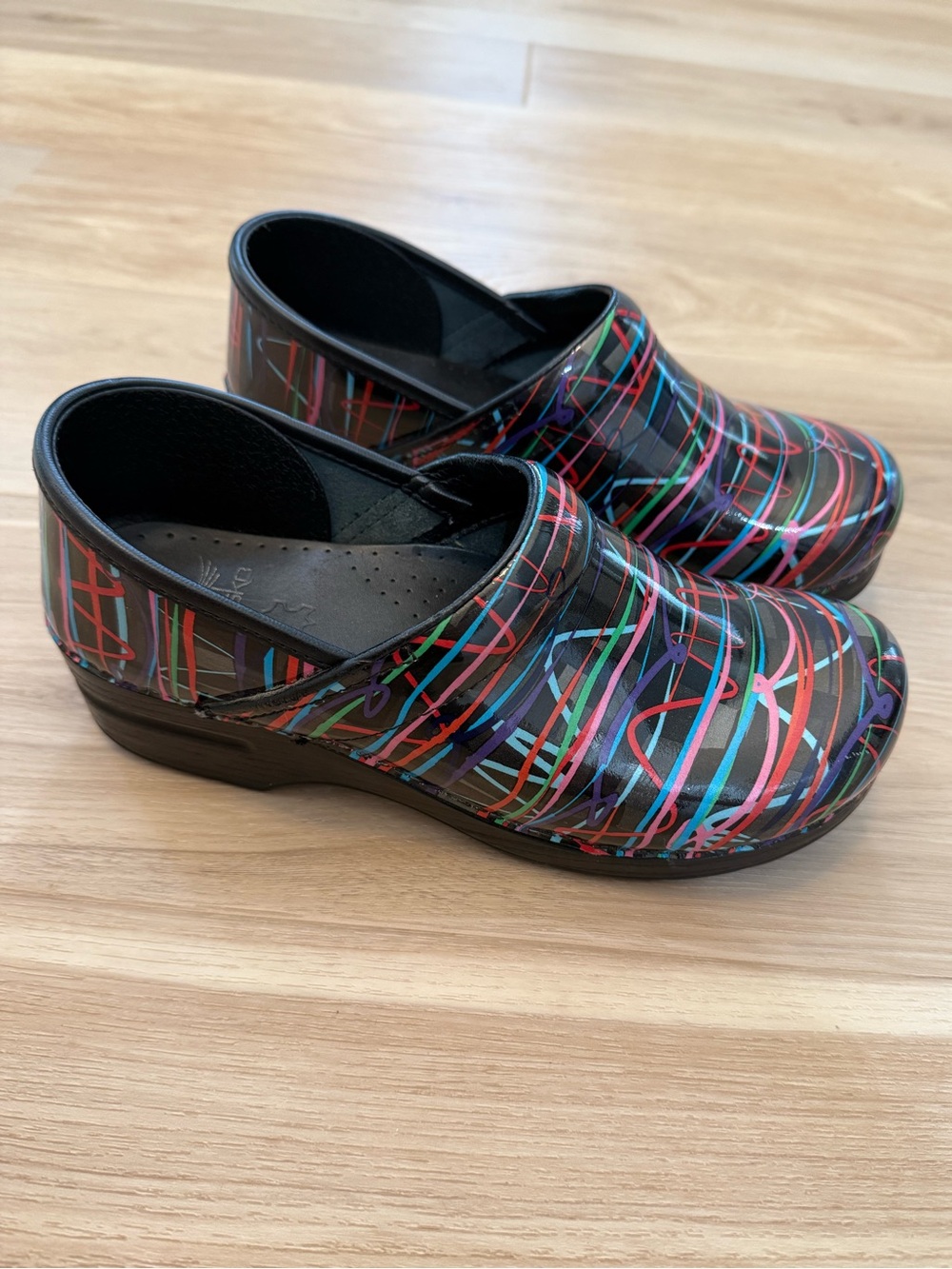Dansko Professional Clogs Size 40 Multicolor Patent Nursing Chef Comfort Shoes